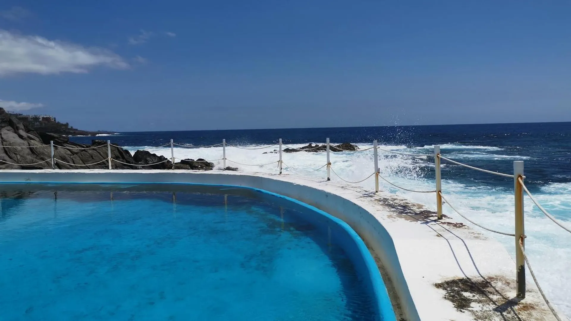 Apartamentos Las Barandas كالاو سالفاجي إسبانيا